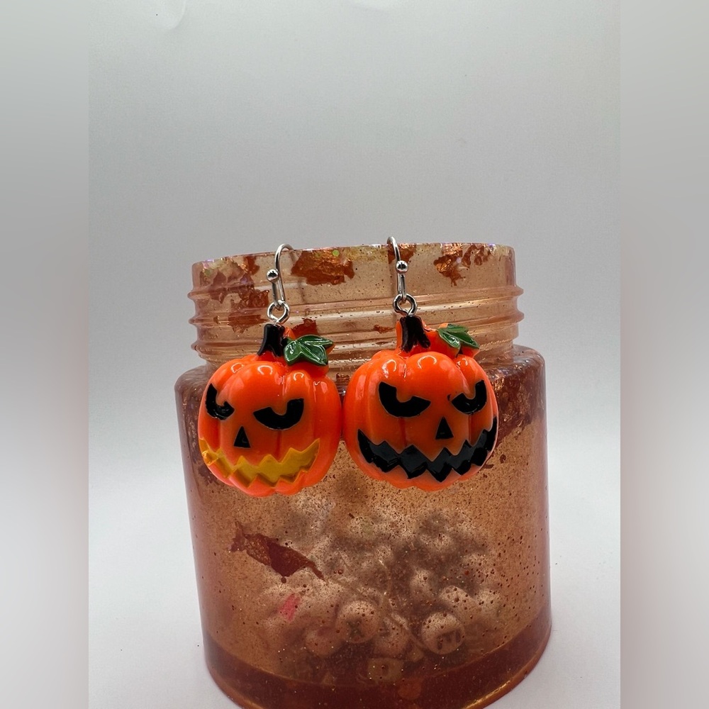 Charming Halloween Pumpkin Dangle Earring